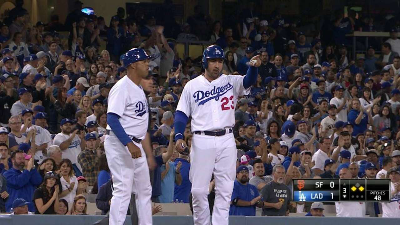 Kendrick's RBI single