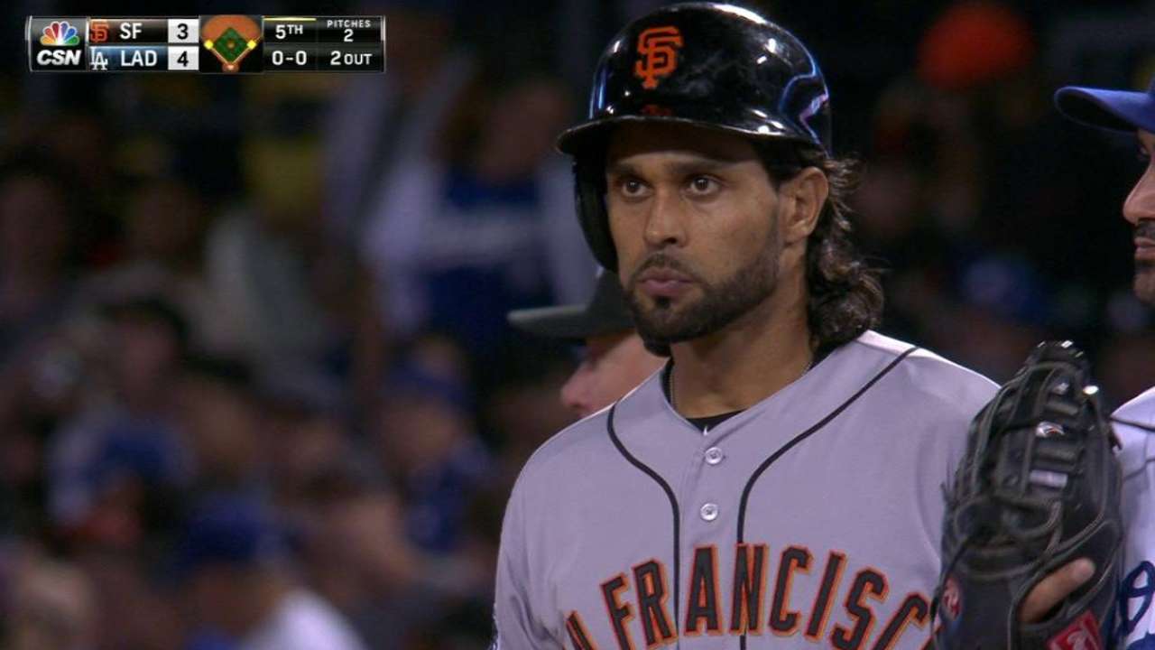 Pagan's run-scoring single