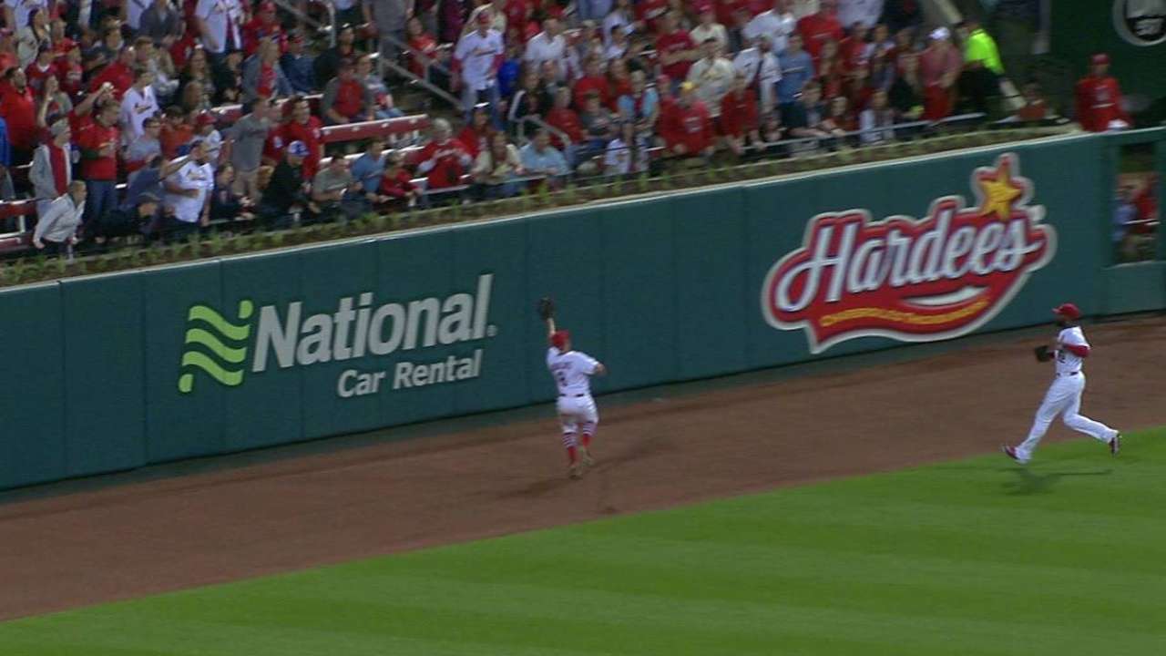 Bourjos covers distance for out