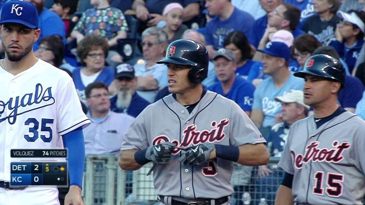 Con joya de Price Tigres se imponen a los Reales