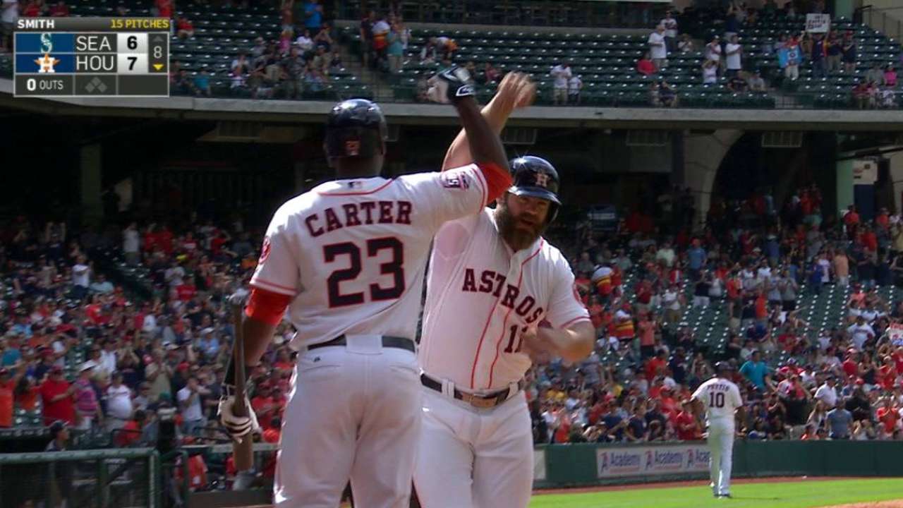 Gattis encaminó a Astros a su 10mo triunfo al hilo