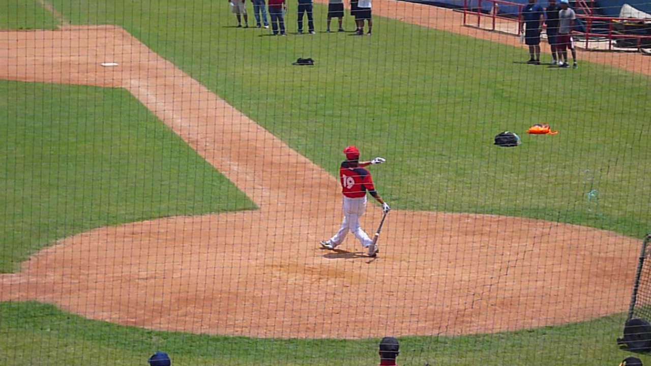 Mets land pair of top international free agents