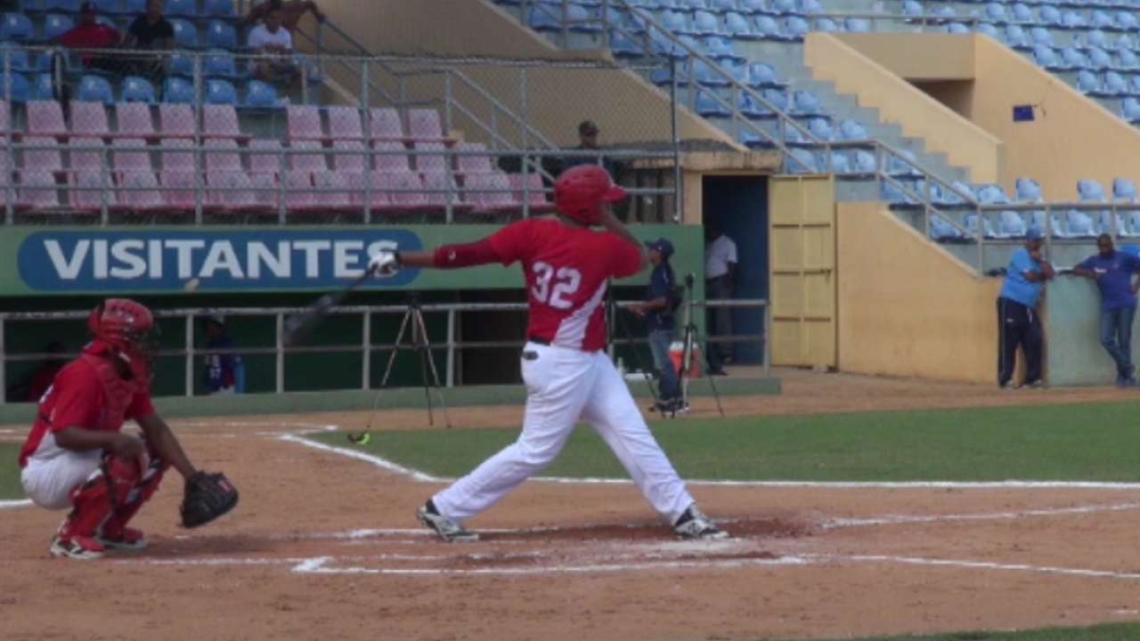 Phillies have deal with international star Ortiz