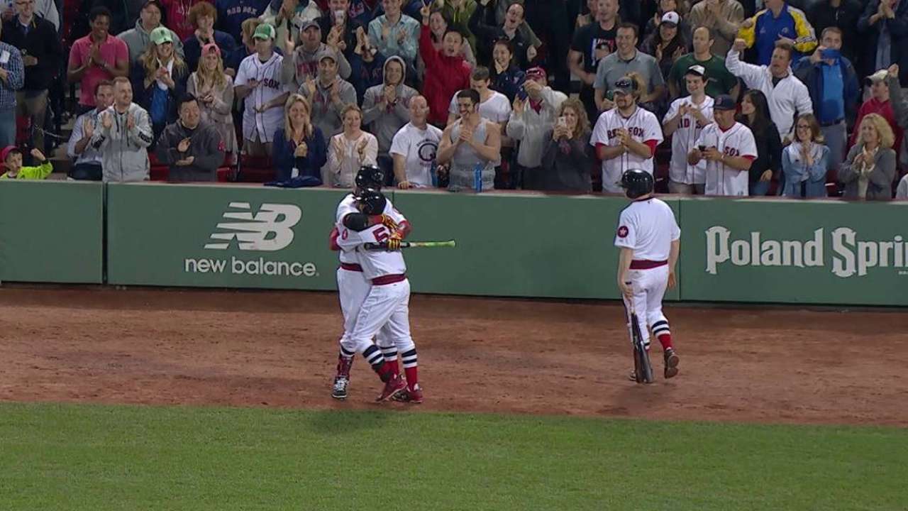 Betts' second home run