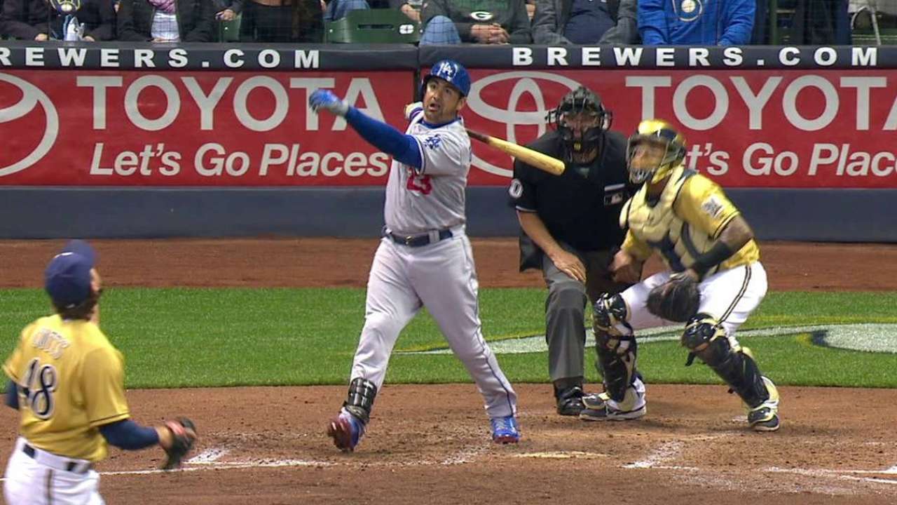 Adrián y Dodgers se desquitaron contra Cerveceros