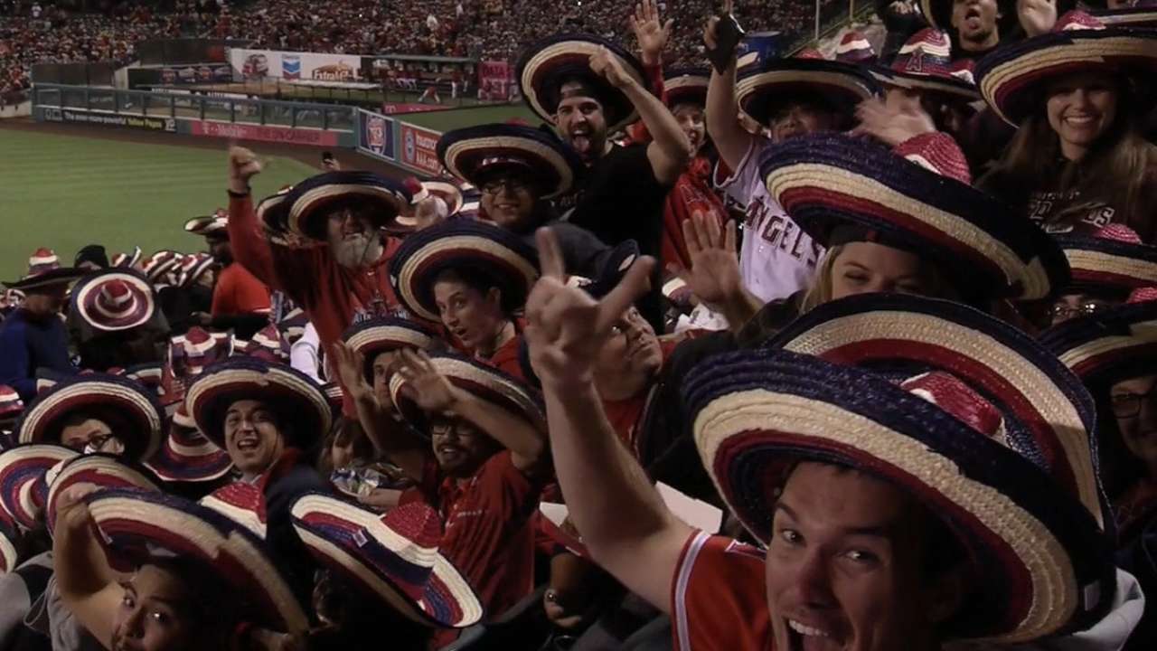 Sombrero record set by fans