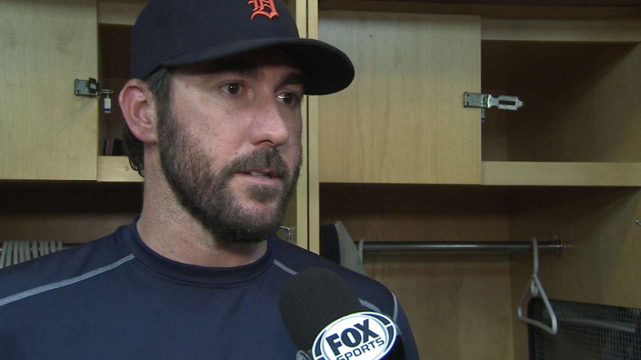 Verlander gets green light, starts throwing