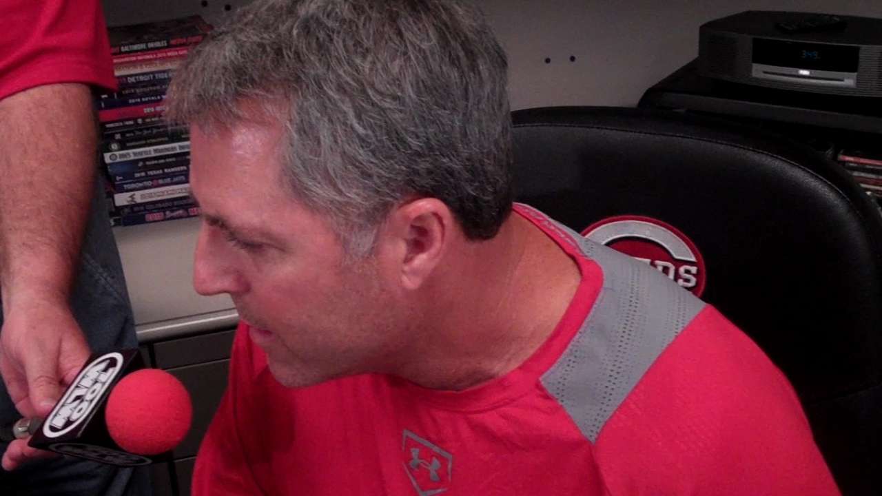Reds DFA struggling Gregg, recall Villarreal
