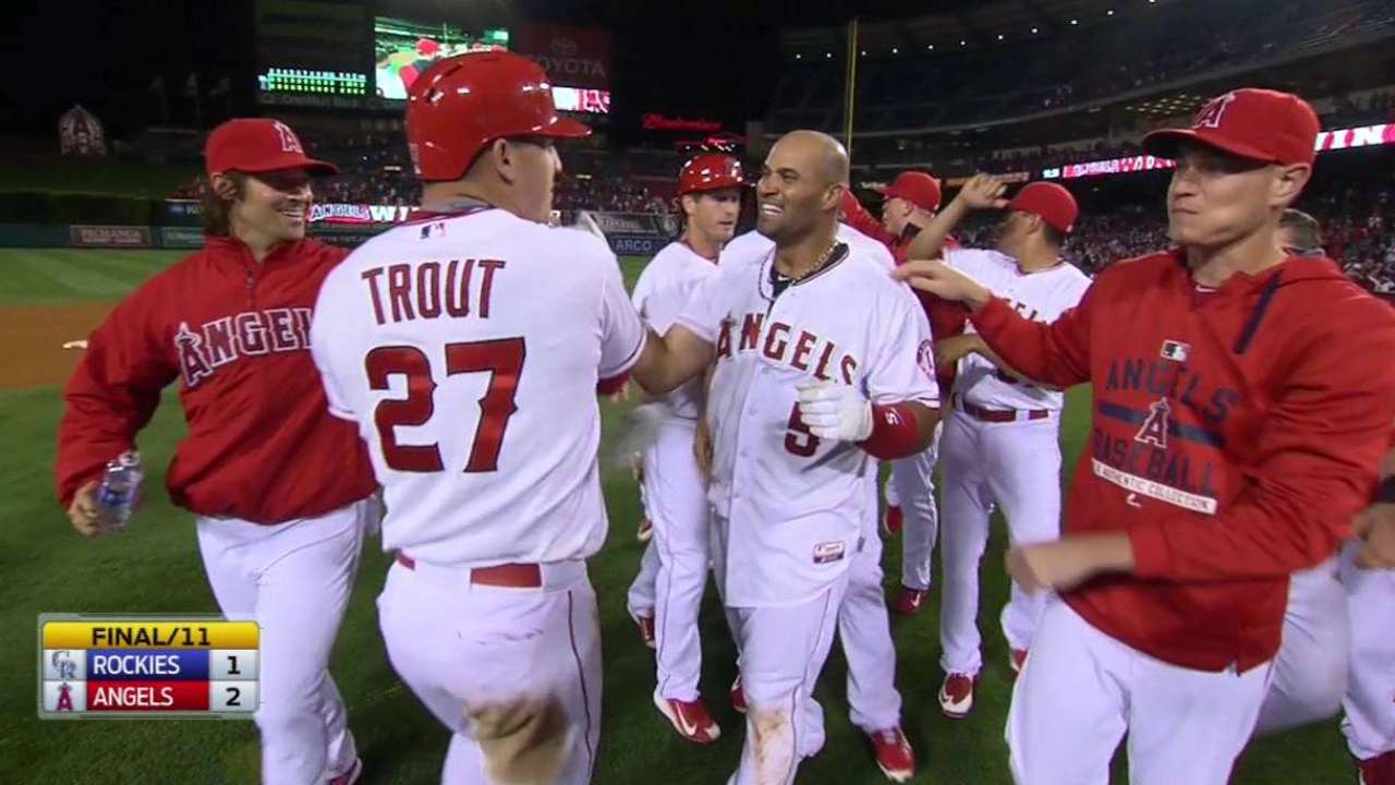 Pujols, Angels dejan tendidos a Rockies en la 11ma