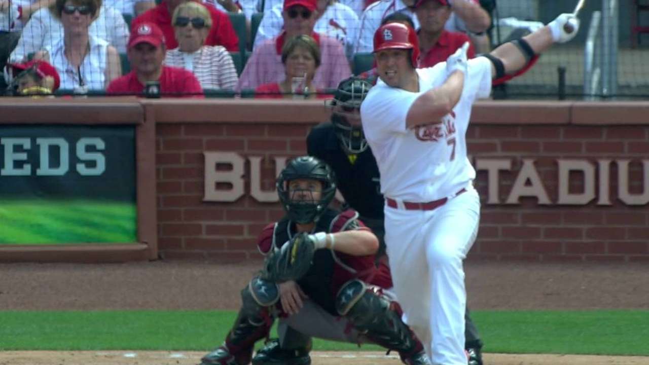 Holliday extends on-base streak