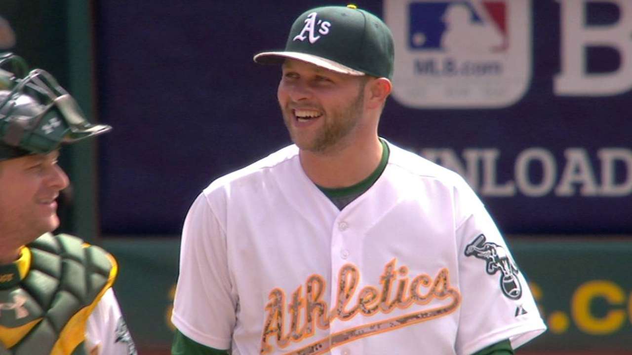 Atléticos doblegaron a Tigres con joya de Hahn