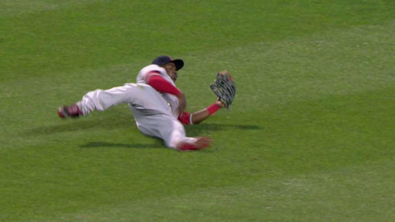Castillo's great diving catch