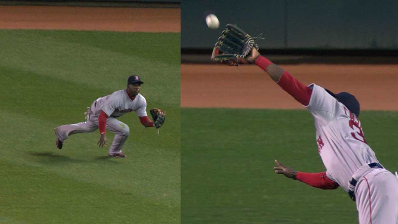 Rusney makes pair of dazzling diving grabs