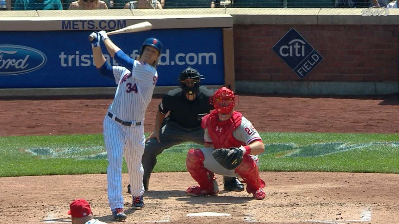 Mets blast 4 HRs, 1 by Syndergaard, to sweep Phils