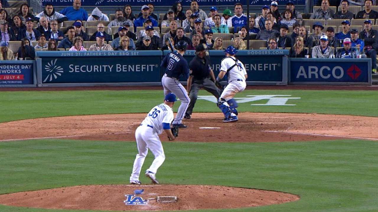 Simmons scores go-ahead run