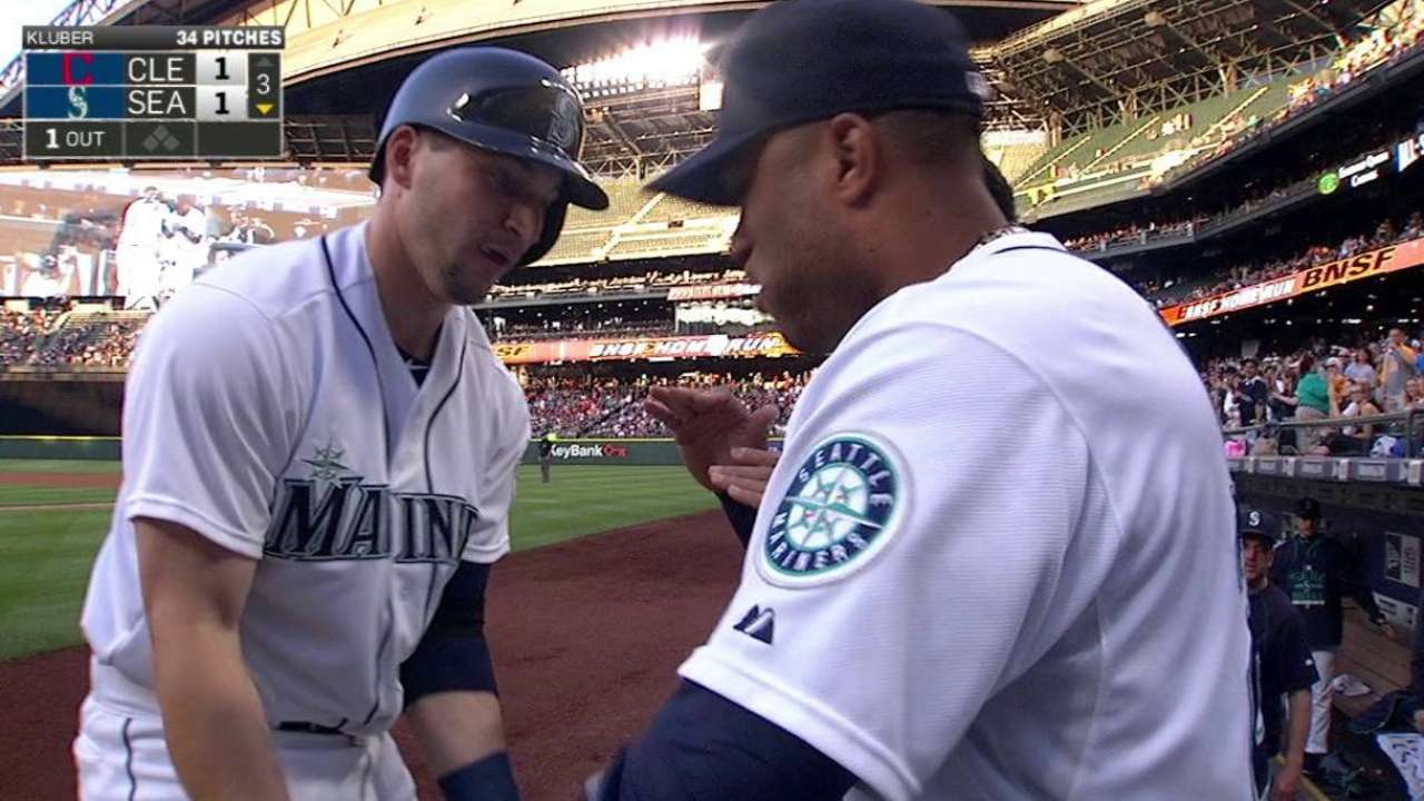 Zunino's solo shot