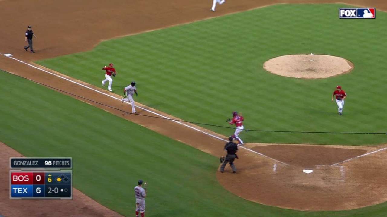 Gonzalez starts a rundown