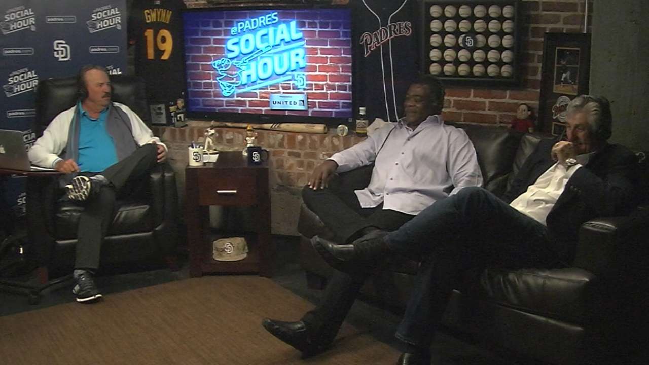 Abraham Almonte takes the Cholula Hot Seat