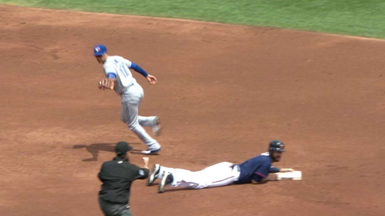 Donaldson initiates double play