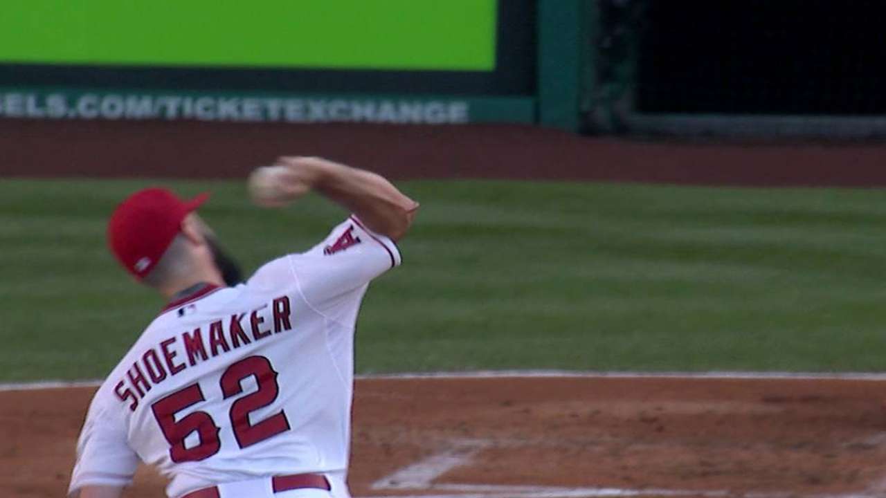 Shoemaker strikes out Miggy