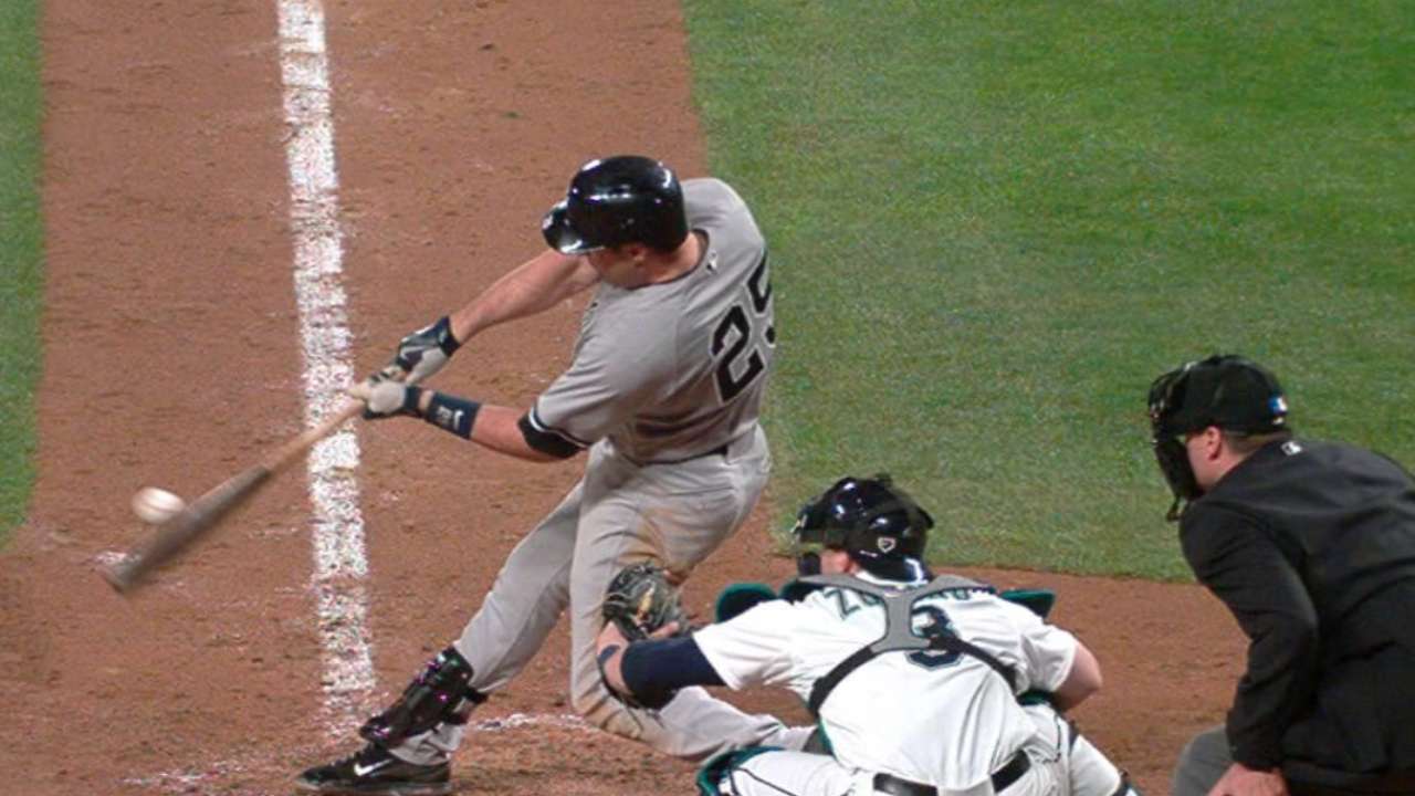 Must C: Teixeira's grand slam