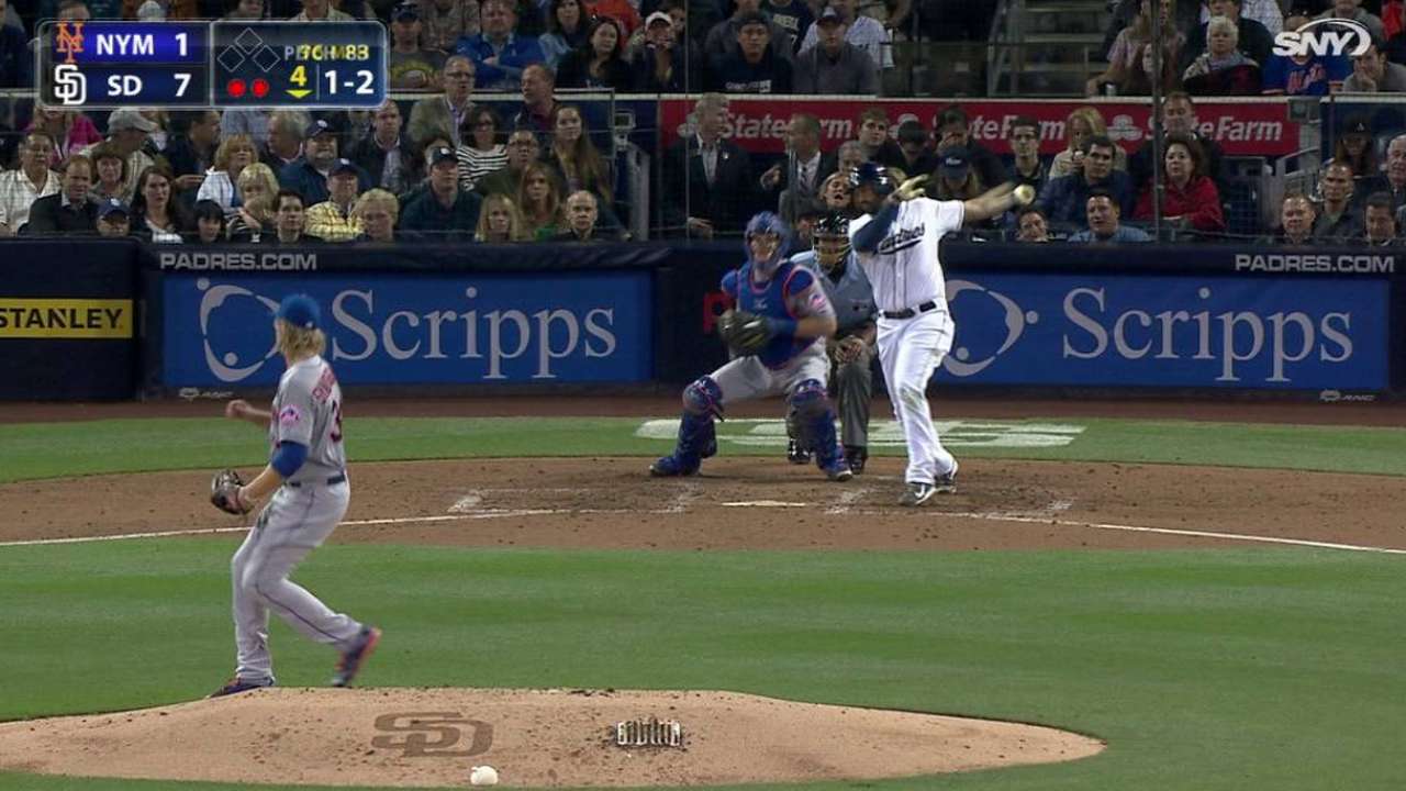 Syndergaard fans Kemp