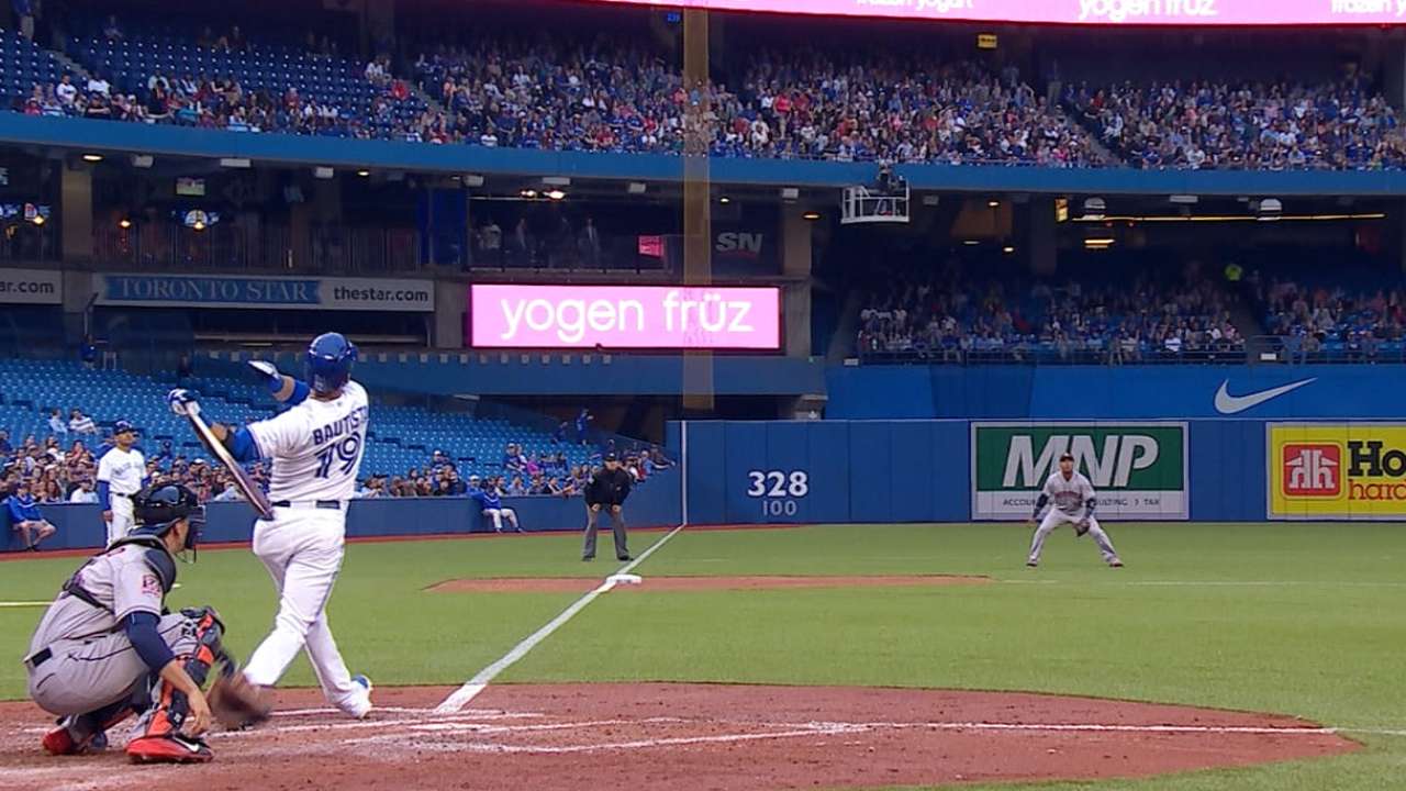 Hernandez finding it tough to avoid big inning