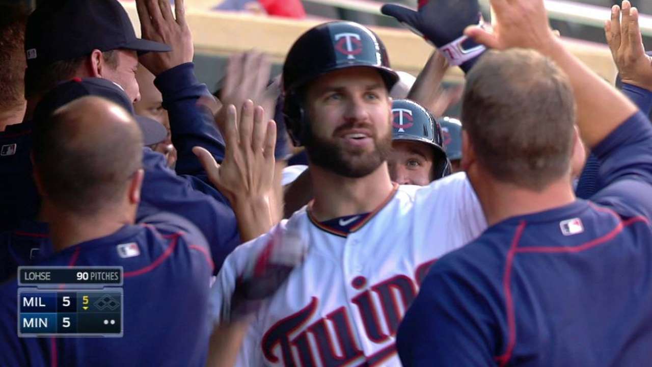 Mauer's three-run shot