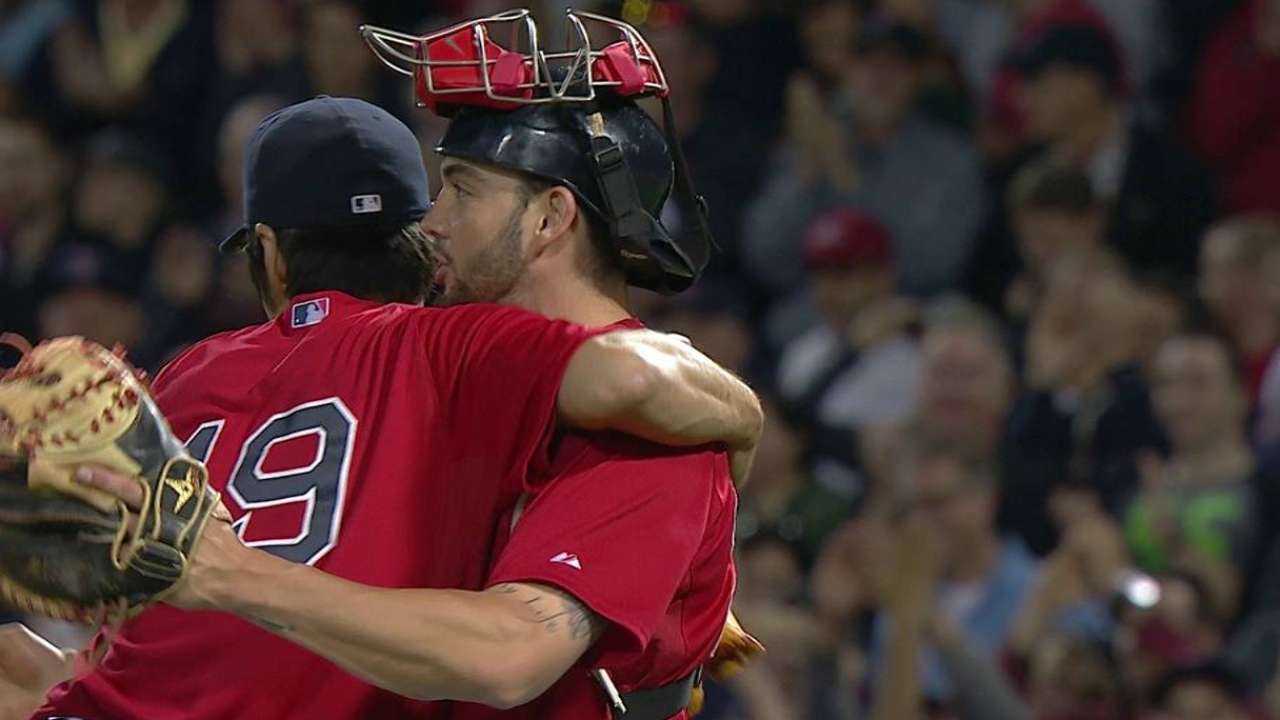 Red Sox flip script, use errors to knock off A's