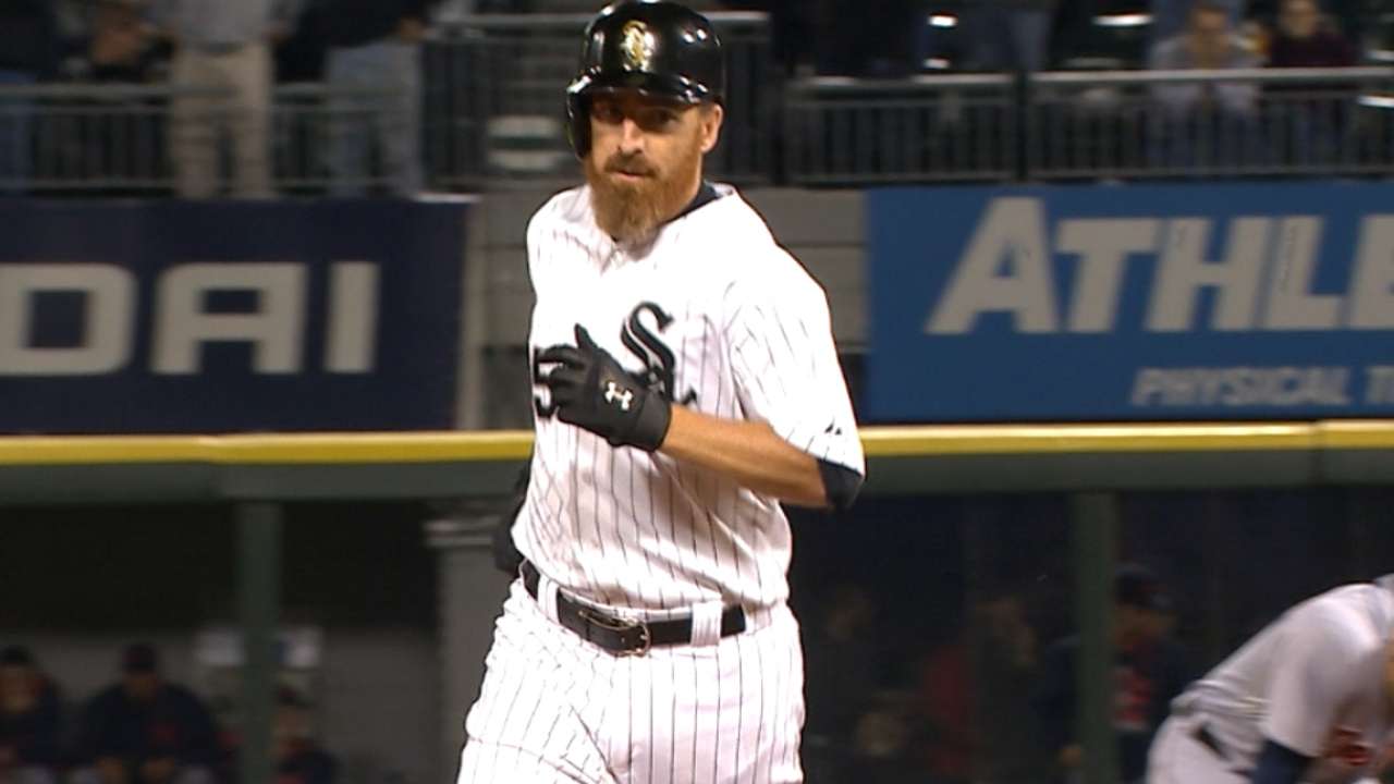 LaRoche's game-tying homer