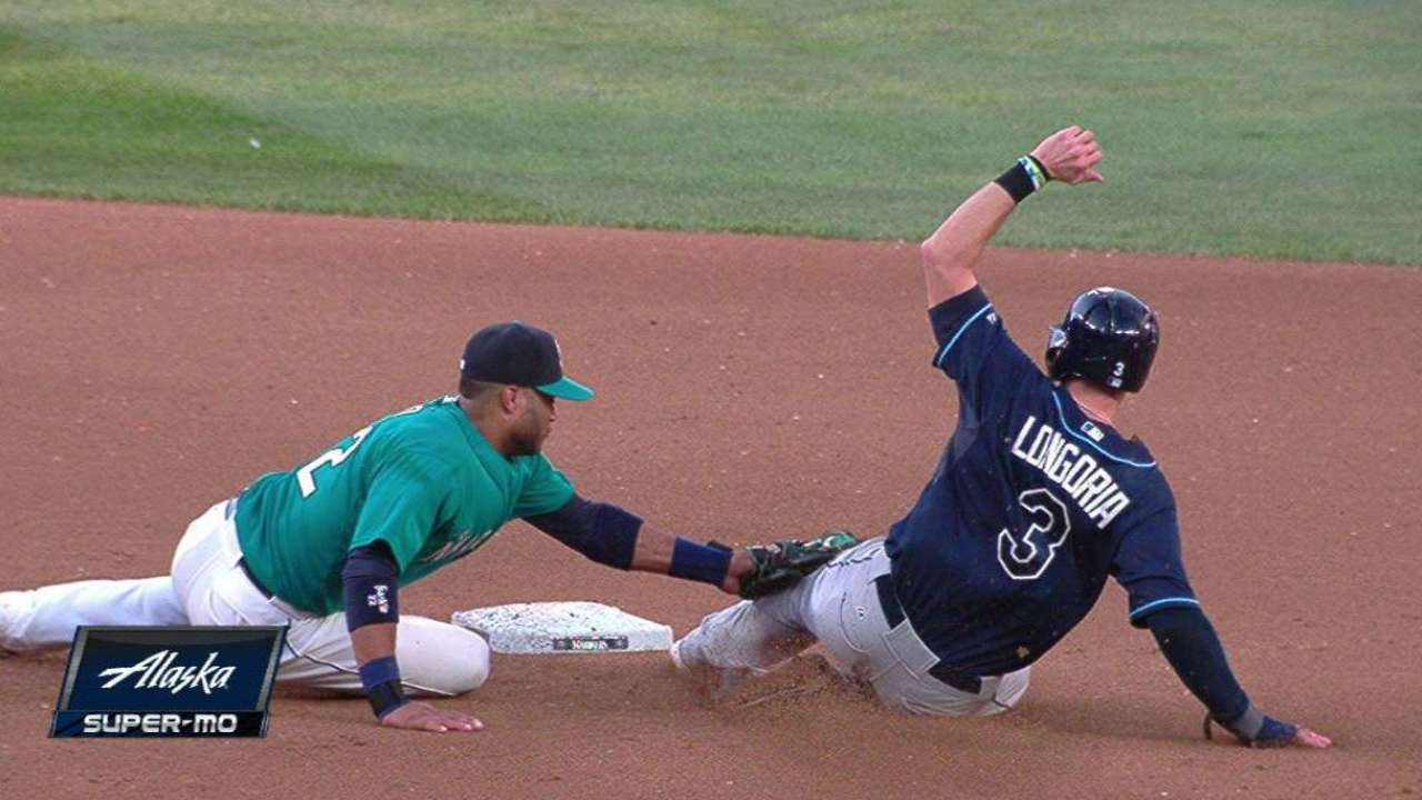 Mariners nab Longoria on review
