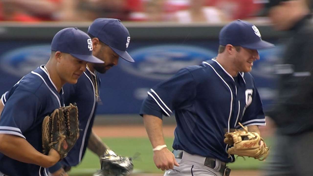Padres' defense anchors win