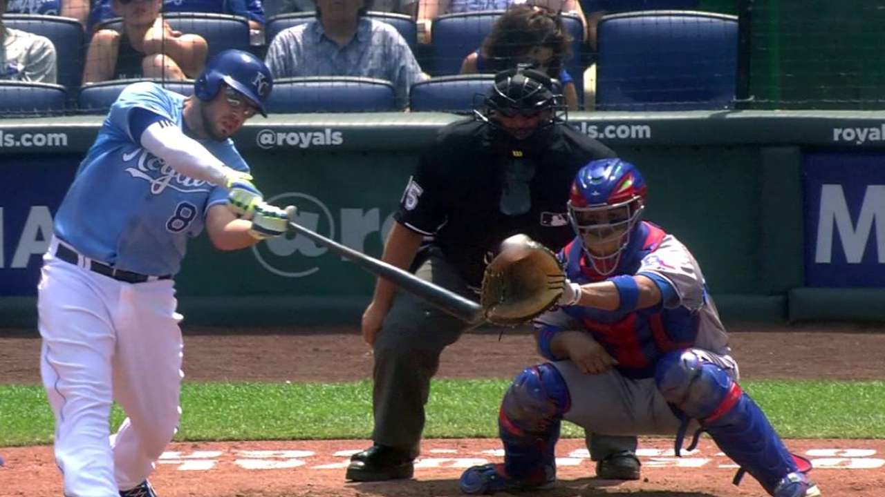 Moustakas' RBI single
