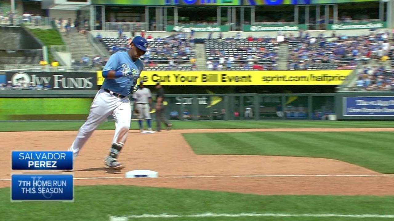 Perez's solo homer