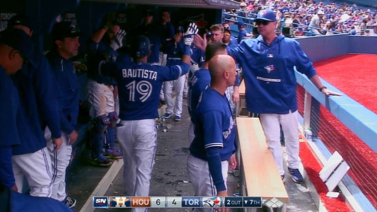 Azulejos arman ataque y barren la serie vs. Astros