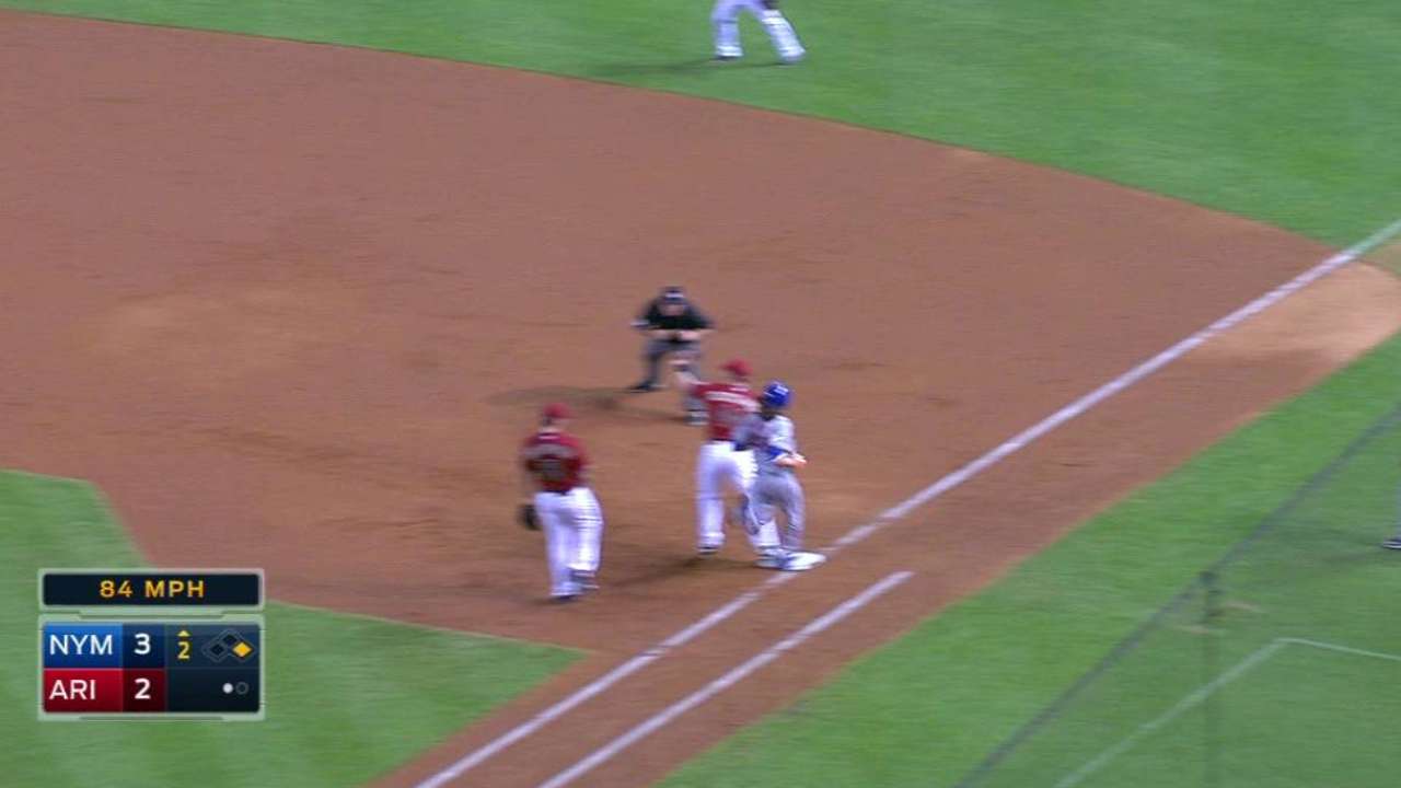 Goldy's nice stop starts a pair
