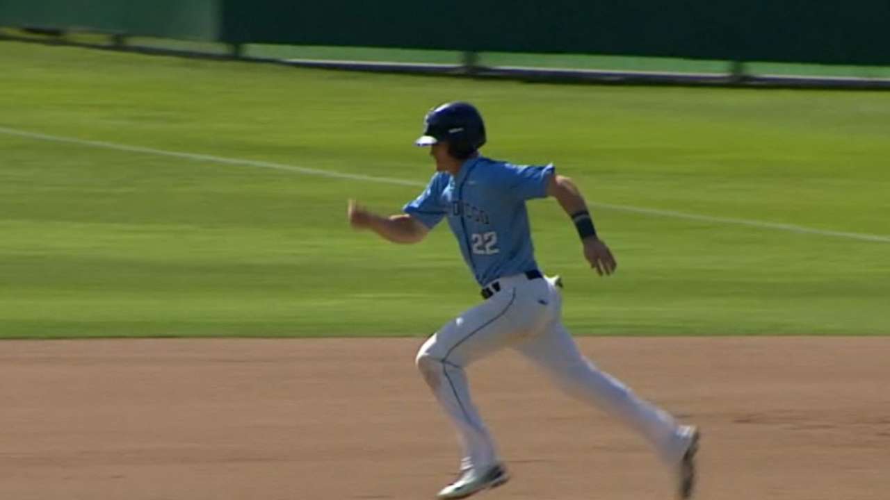 Yankees draft SS Holder No. 30