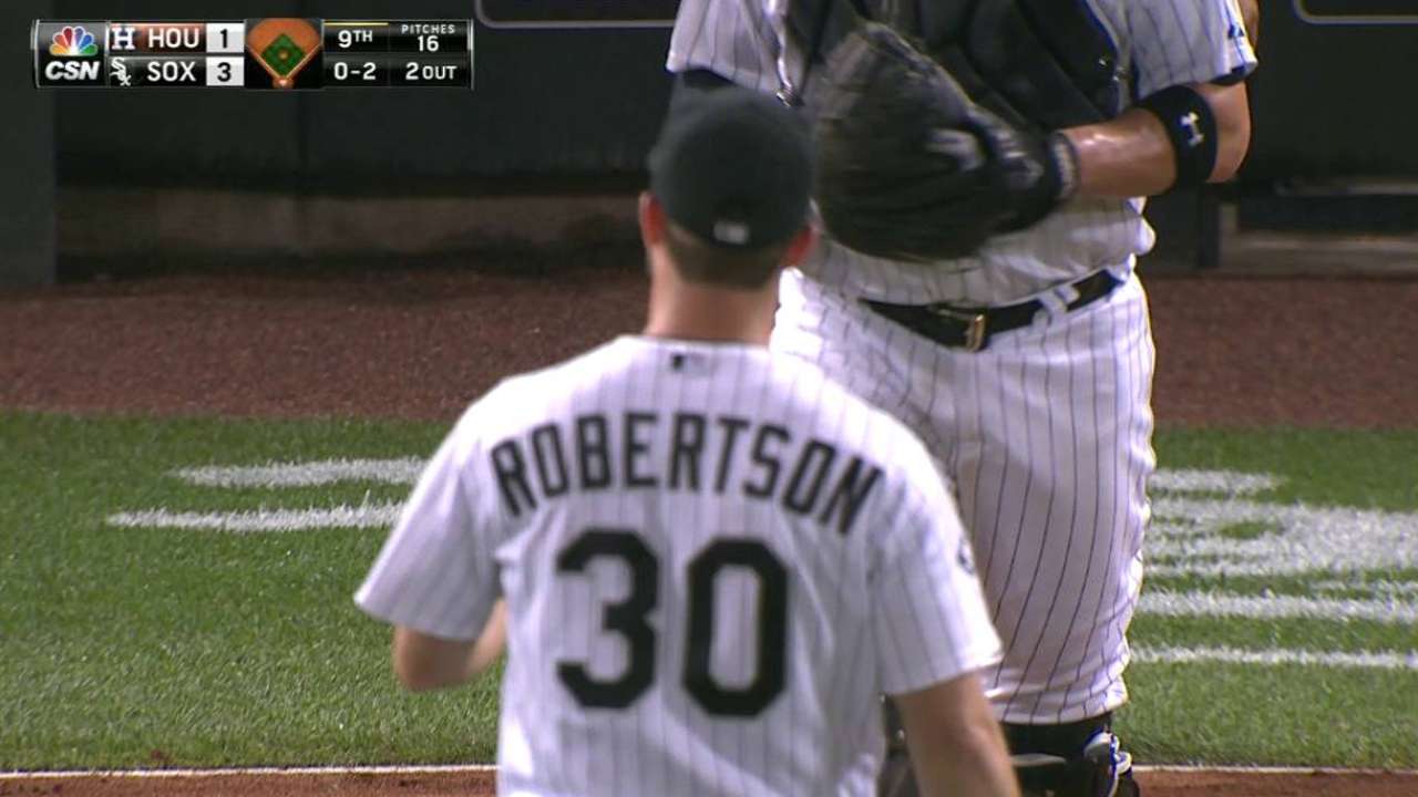 Robertson notches the save