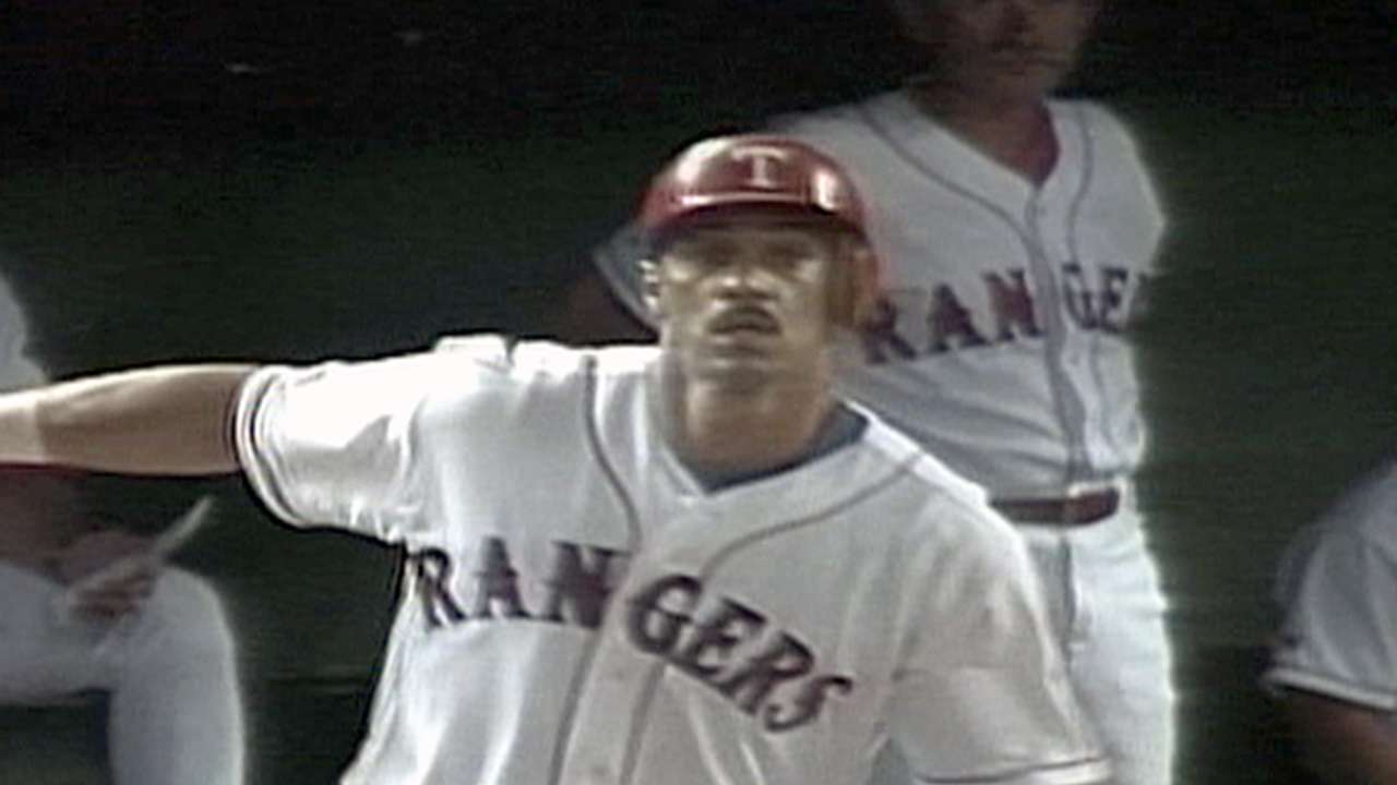 Gonzalez, Russell going into Rangers Hall of Fame