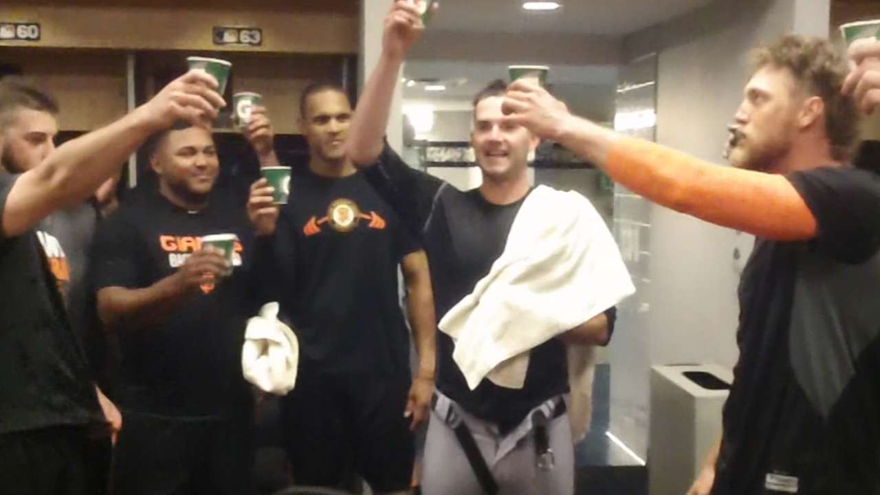 Giants toast to Heston's no-no