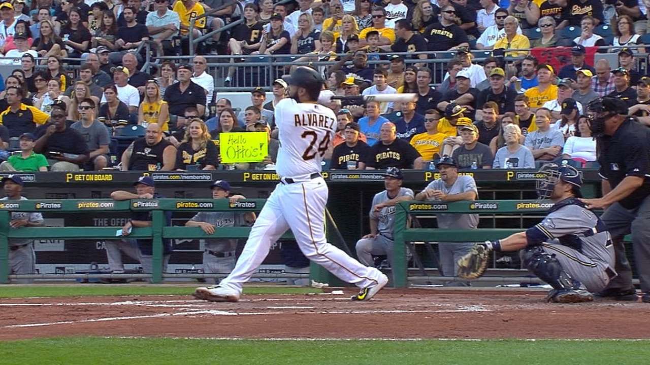 Alvarez powers up as Pirates beat Brewers