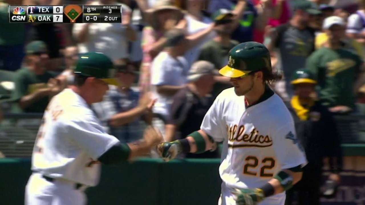 Reddick's three-run homer