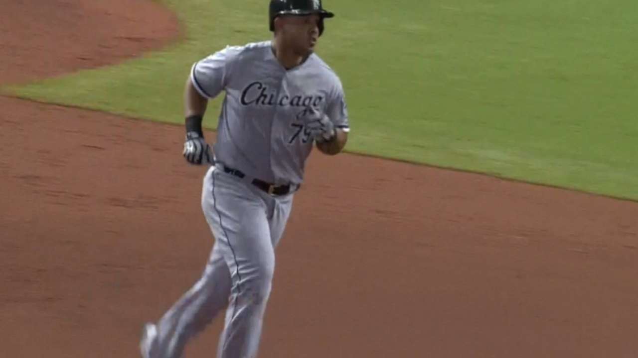 Abreu becoming a leader for White Sox