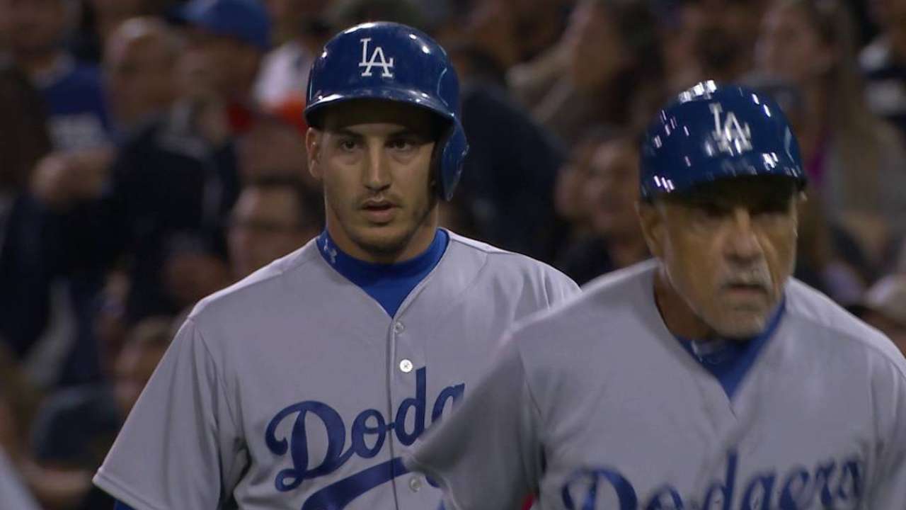 Guerrero's pinch-hit RBI single