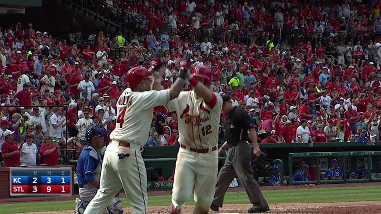 Reynolds, Lyons send Cardinals past Royals