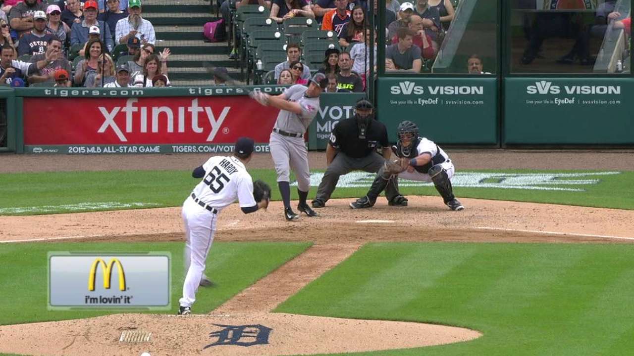 Tribe jumps on Tigers' bullpen to even series