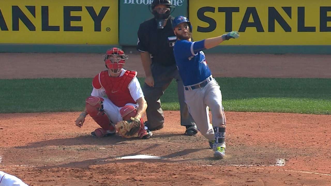 Martin's homer runs Blue Jays' streak to 10