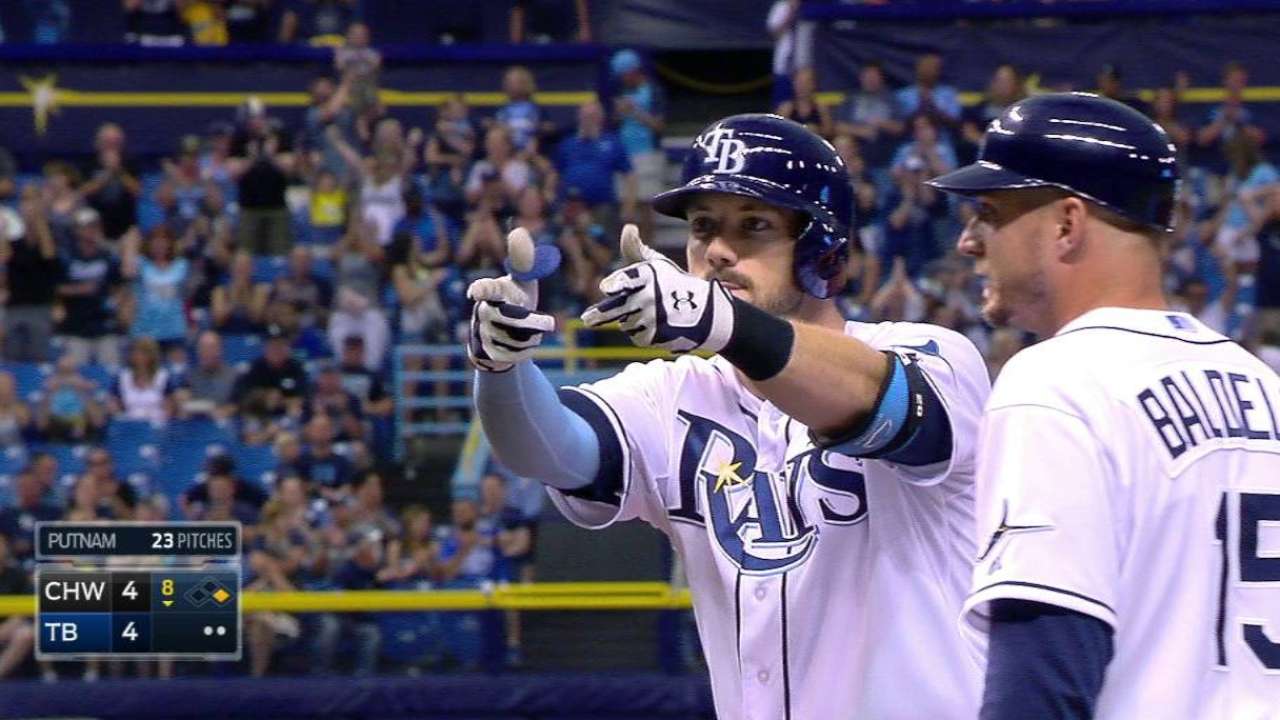 Souza's game-tying single