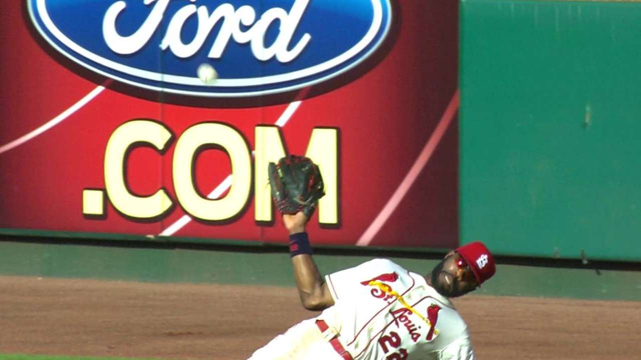 Heyward's falling catch