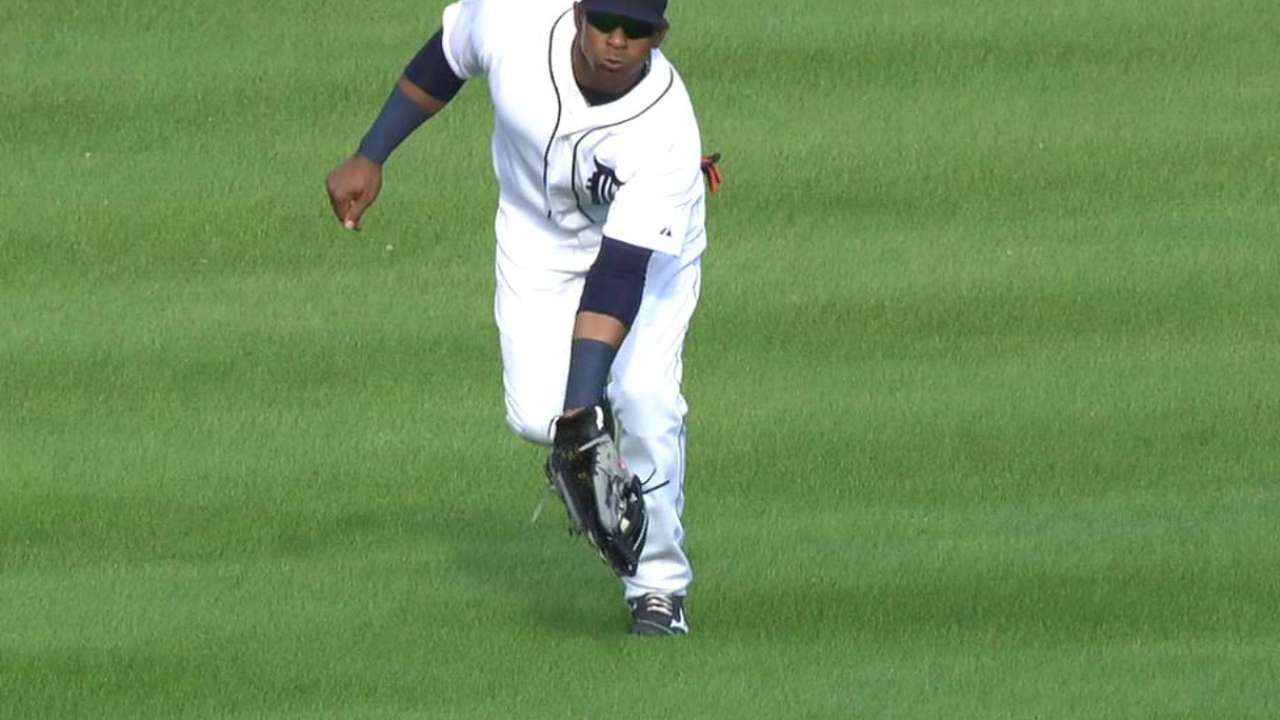 Cespedes starts double play